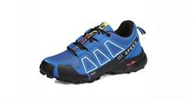 Un par de zapatos imprescindibles para escalar montañas.