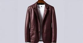 Migliaia di uomini lodano questo blazer in pelle di vitello.